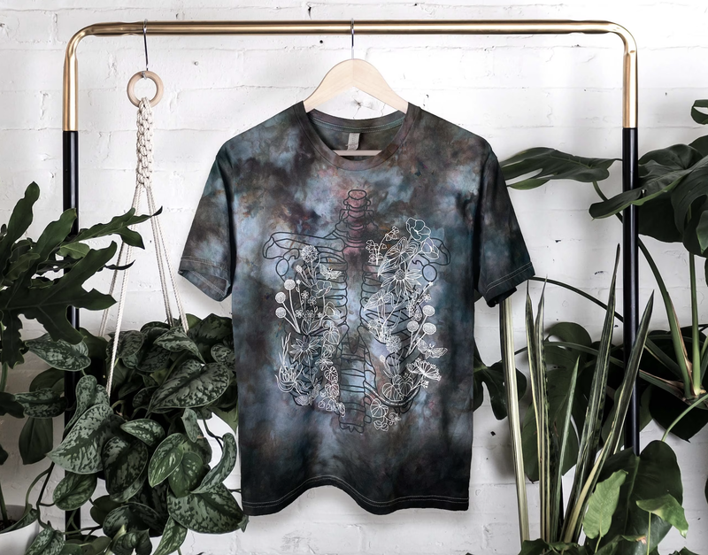 Variegate Design - T-shirt Ice Dyed | Flowers shall grow